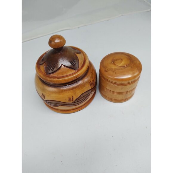 Vintage Wood Hand Turned & Carved Trinket Boxes Set of two - Picture 11 of 12